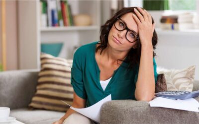 Cansaço e menopausa: Por que nos sentimos tão cansadas?