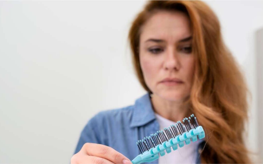 Queda de cabelo na menopausa - Dra Natacha Machado - ginecologista Joinville